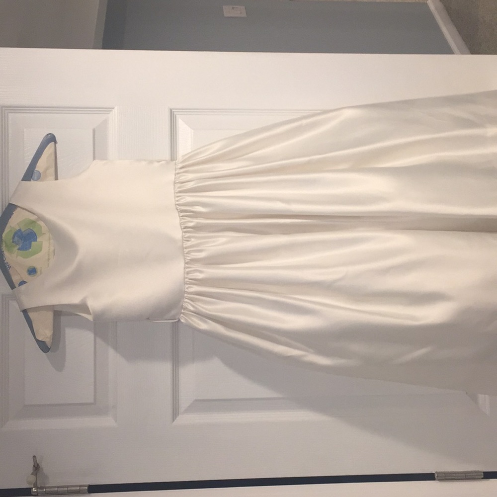 Girls flower girl dress.